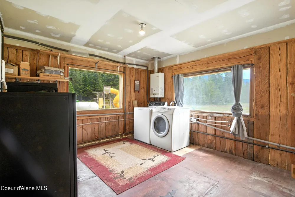 475 Old Range Road Clark Fork, ID 83811