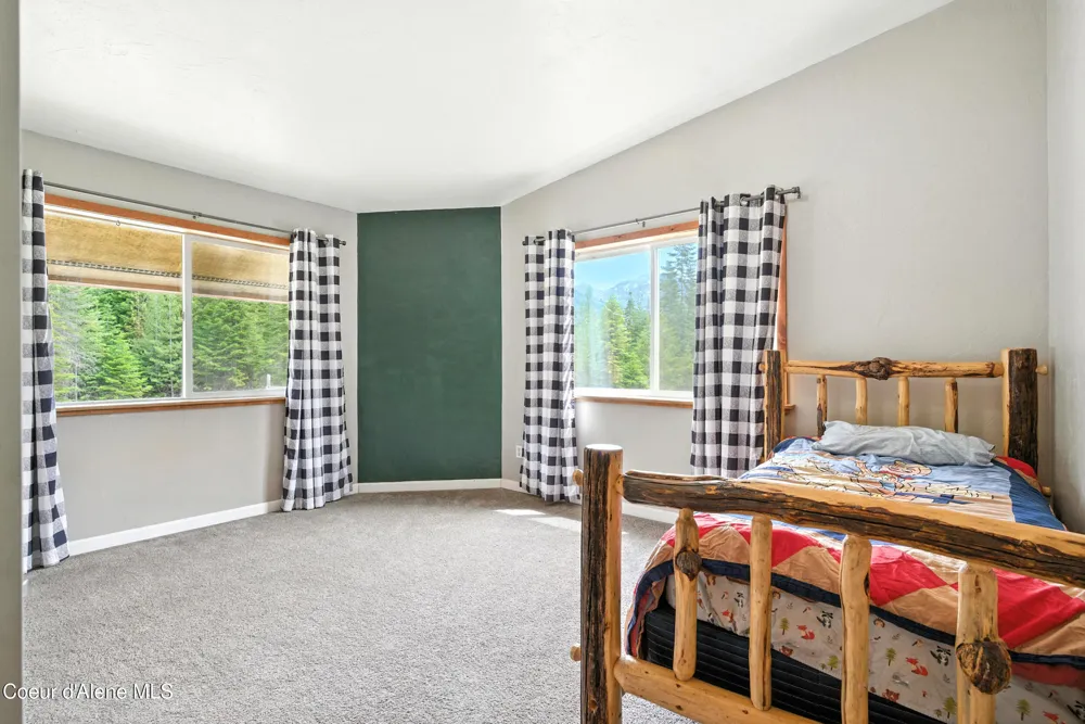 475 Old Range Road Clark Fork, ID 83811
