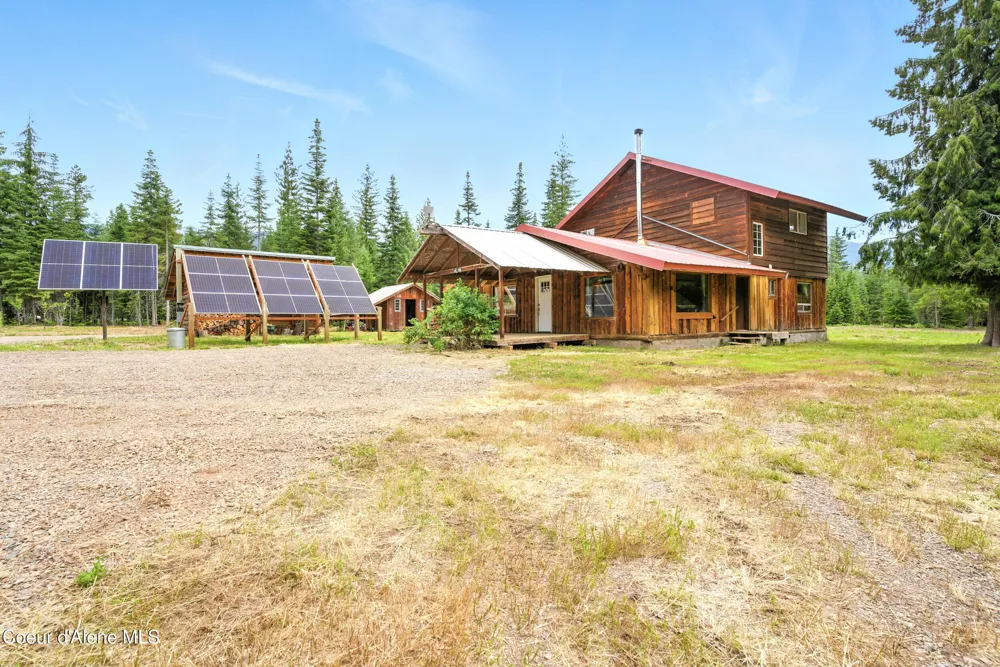 475 Old Range Road Clark Fork, ID 83811