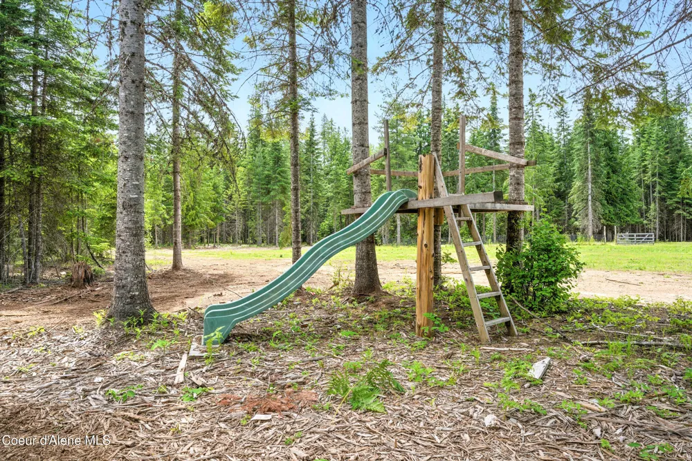 475 Old Range Road Clark Fork, ID 83811