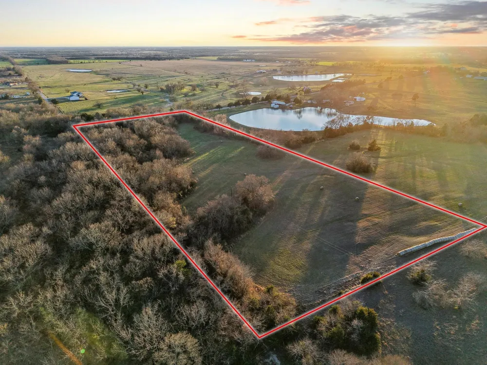 County Road 4618 Wolfe City, TX 75496