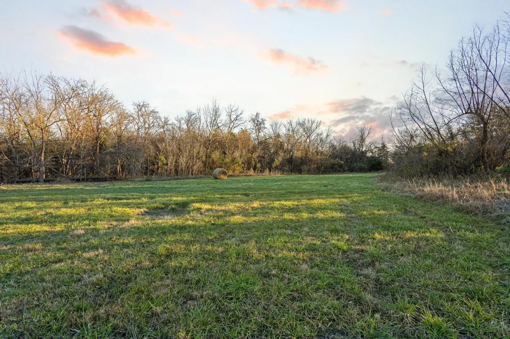 County Road 4618 Wolfe City, TX 75496