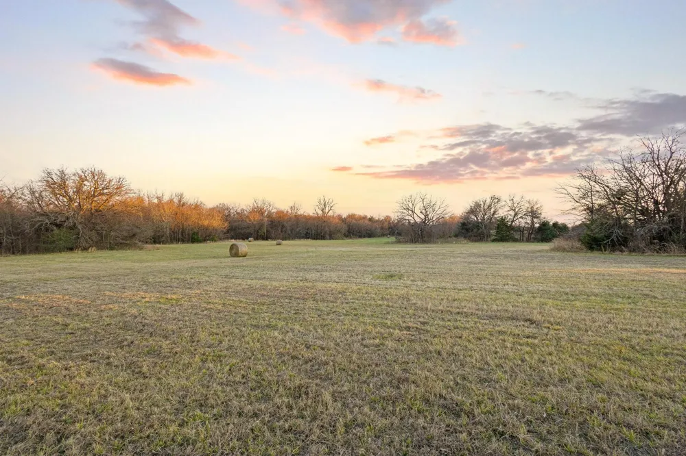 County Road 4618 Wolfe City, TX 75496
