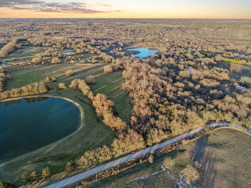 County Road 4618 Wolfe City, TX 75496