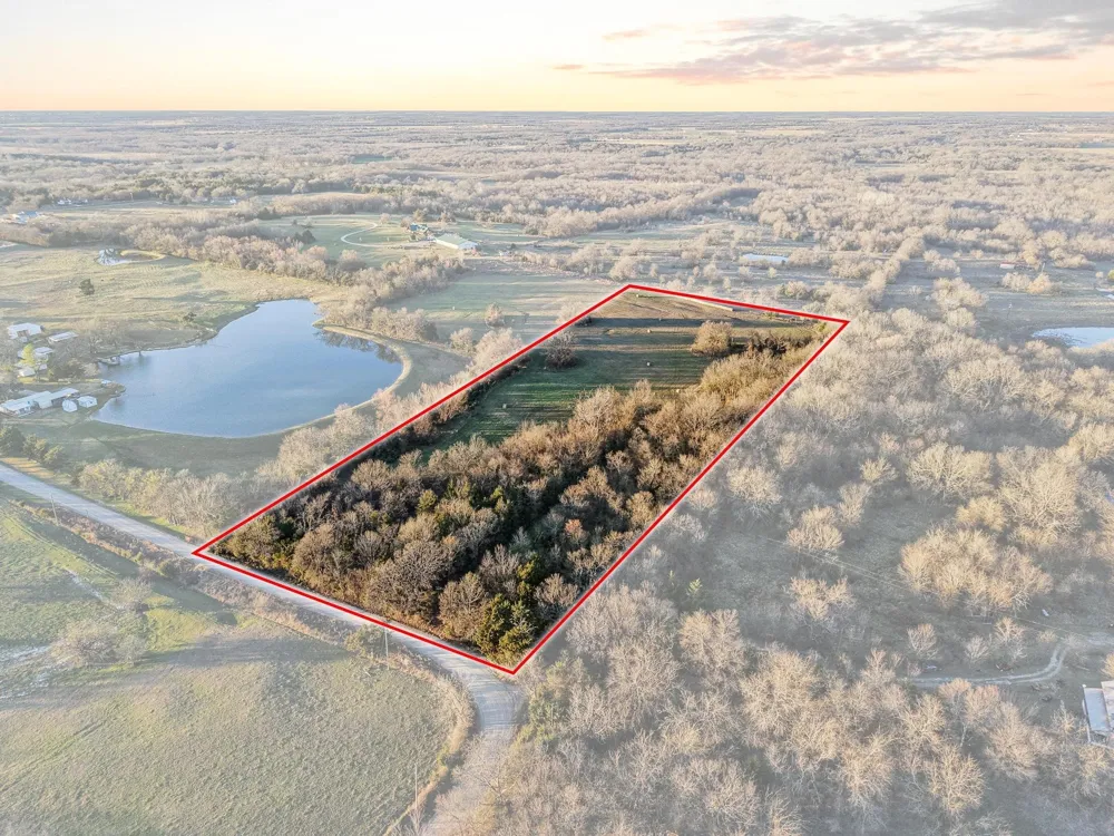 County Road 4618 Wolfe City, TX 75496