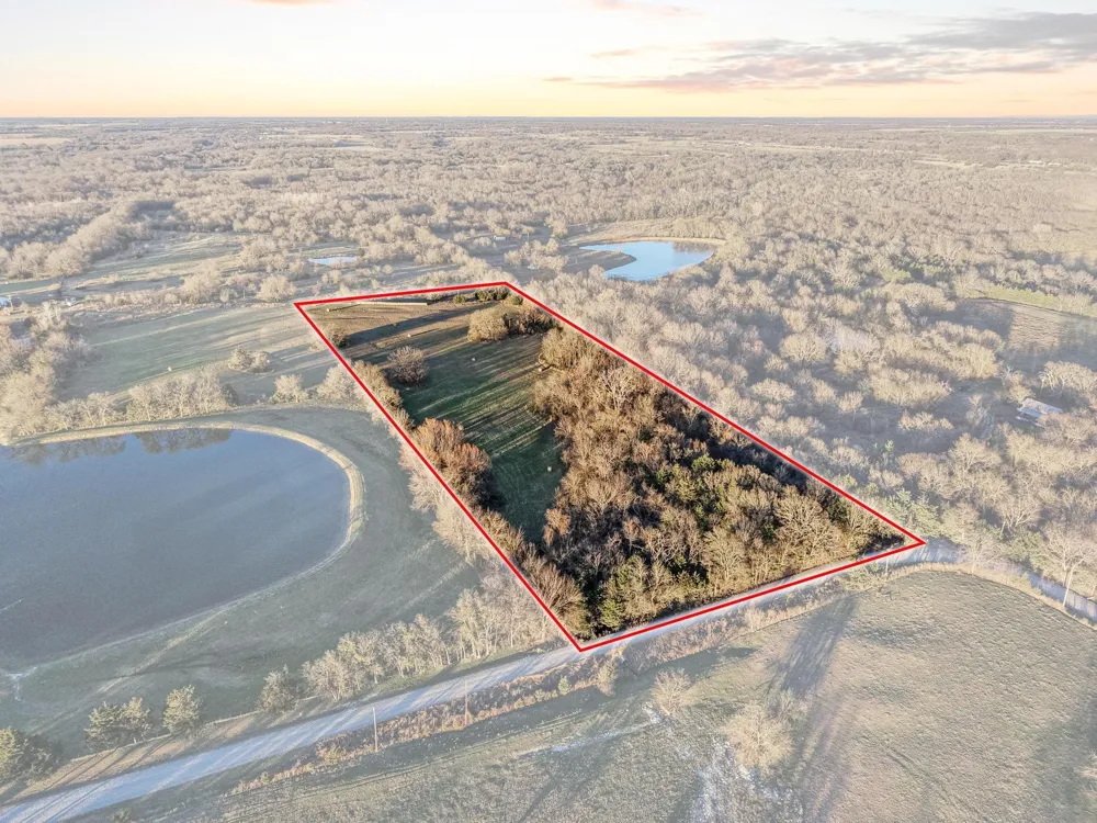 County Road 4618 Wolfe City, TX 75496