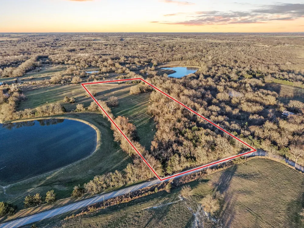 County Road 4618 Wolfe City, TX 75496
