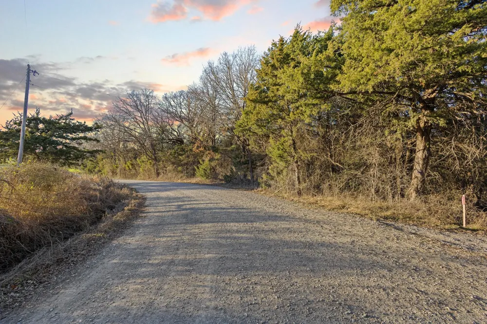 County Road 4618 Wolfe City, TX 75496