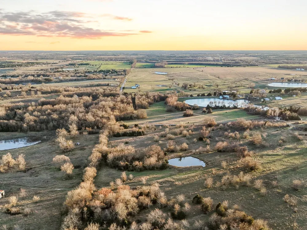 County Road 4618 Wolfe City, TX 75496