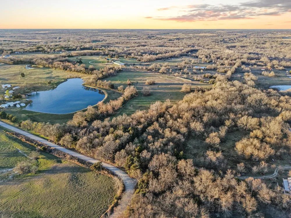 County Road 4618 Wolfe City, TX 75496