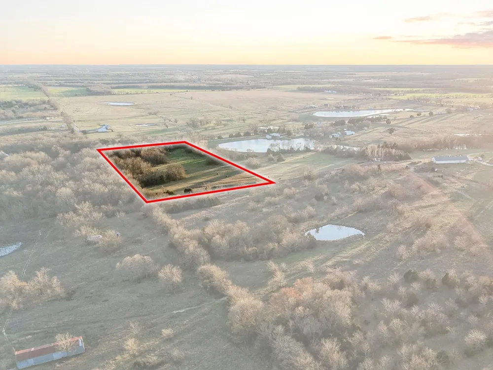 County Road 4618 Wolfe City, TX 75496