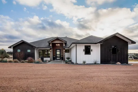5550 S US Highway 87