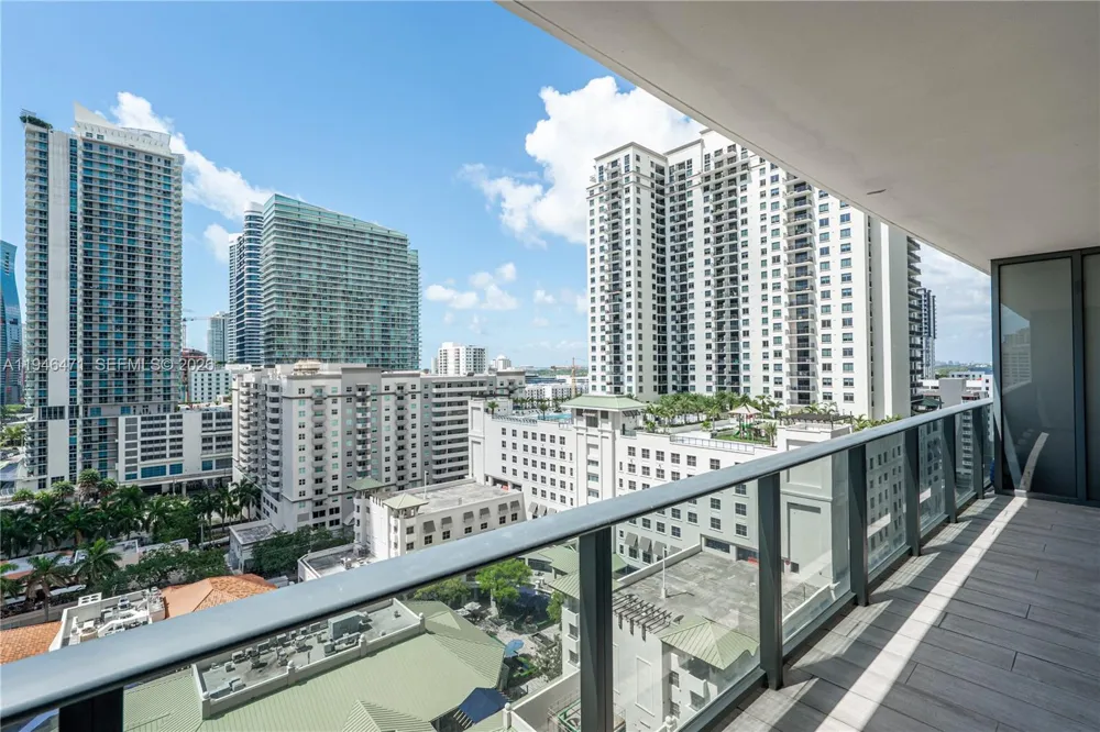 45 SW 9th St #1205 Miami, FL 33130