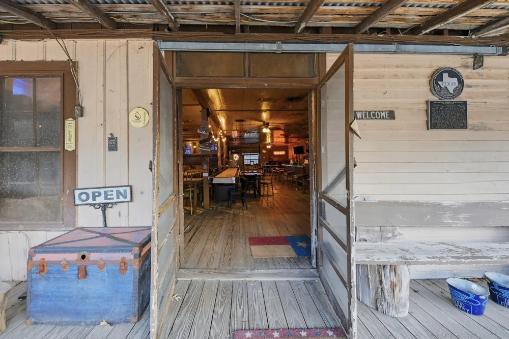 12528 Fm 109 Industry, TX 78944