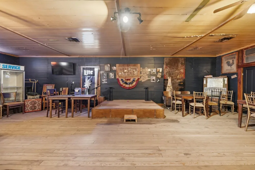 12528 Fm 109 Industry, TX 78944