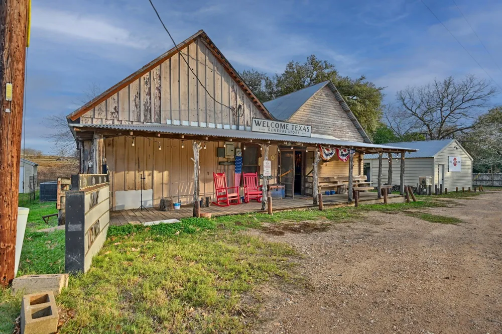 12528 Fm 109 Industry, TX 78944