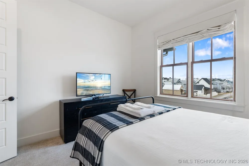 29 Water Street #8 Carlton Landing, OK 74432