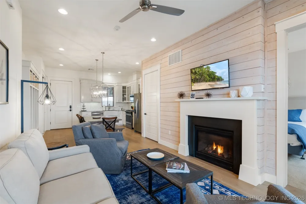 29 Water Street #8 Carlton Landing, OK 74432