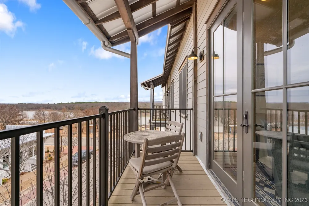 29 Water Street #8 Carlton Landing, OK 74432