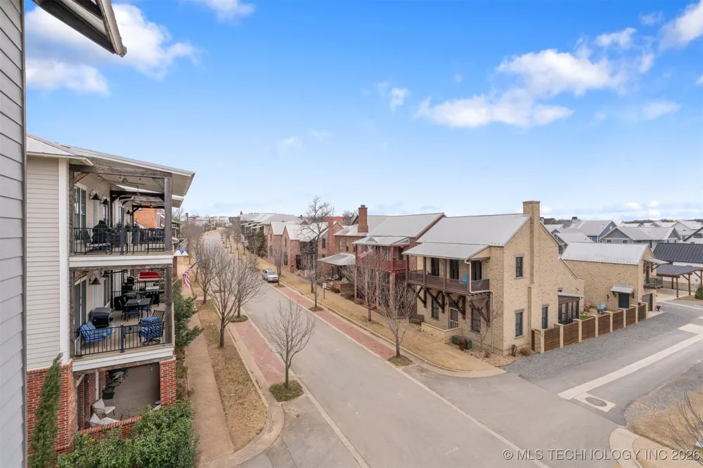 29 Water Street #8 Carlton Landing, OK 74432