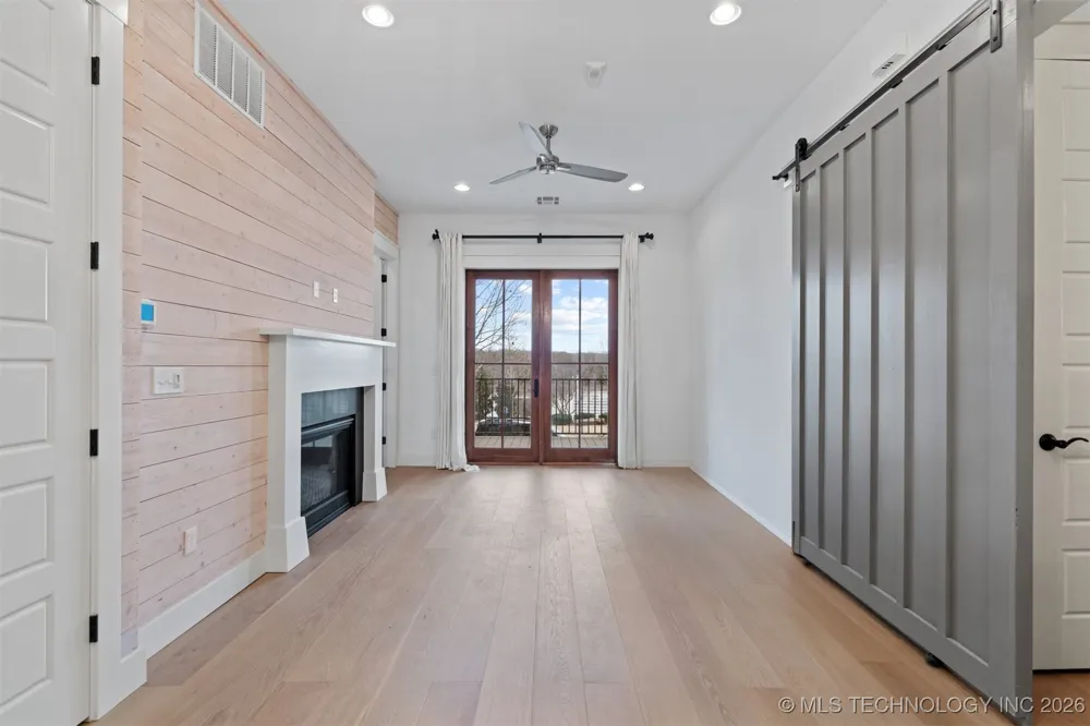 29 Water Street #3 Carlton Landing, OK 74432