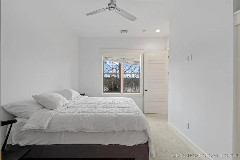 29 Water Street #3 Carlton Landing, OK 74432