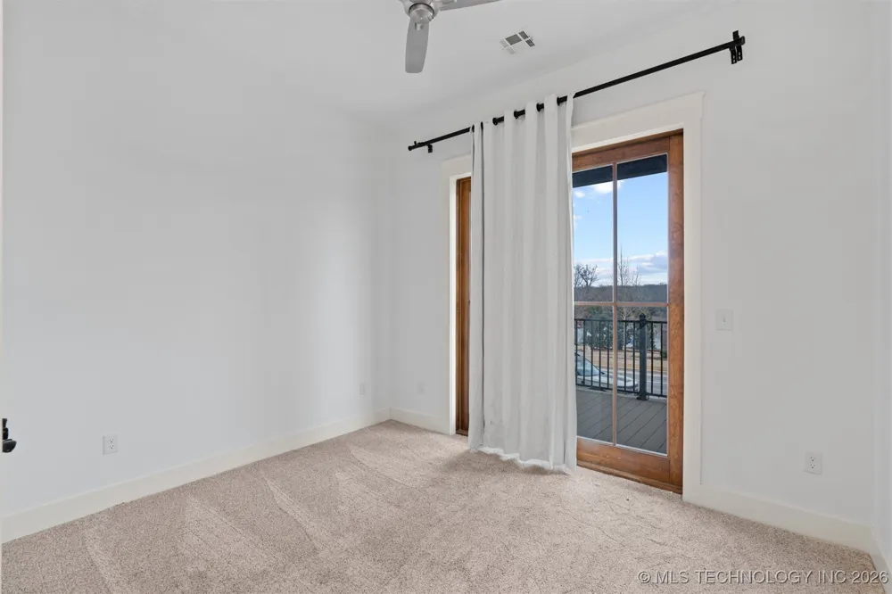 29 Water Street #3 Carlton Landing, OK 74432