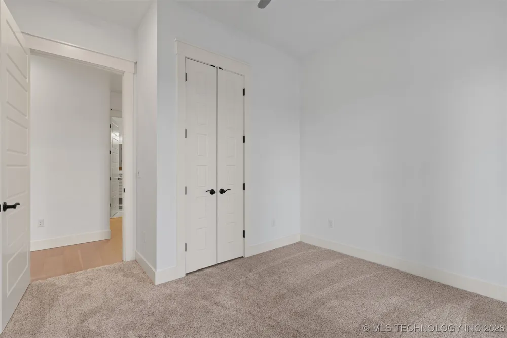 29 Water Street #3 Carlton Landing, OK 74432