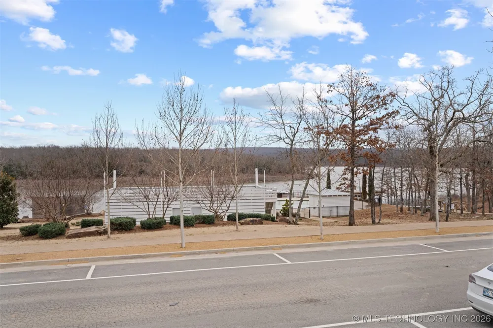 29 Water Street #3 Carlton Landing, OK 74432