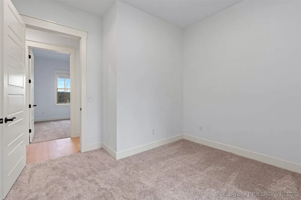 29 Water Street #3 Carlton Landing, OK 74432