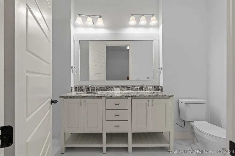 29 Water Street #3 Carlton Landing, OK 74432