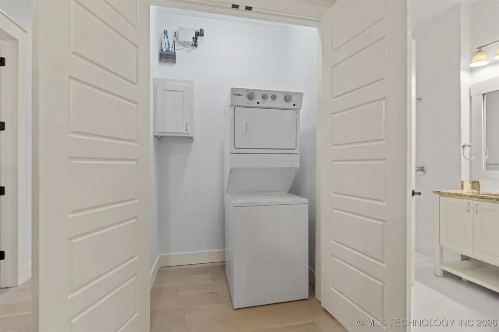 29 Water Street #3 Carlton Landing, OK 74432