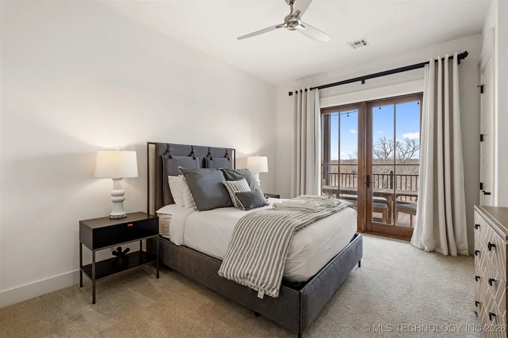 29 Water Street #6 Carlton Landing, OK 74432