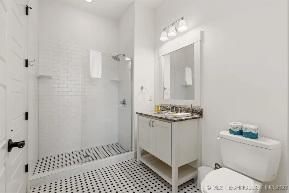 29 Water Street #6 Carlton Landing, OK 74432