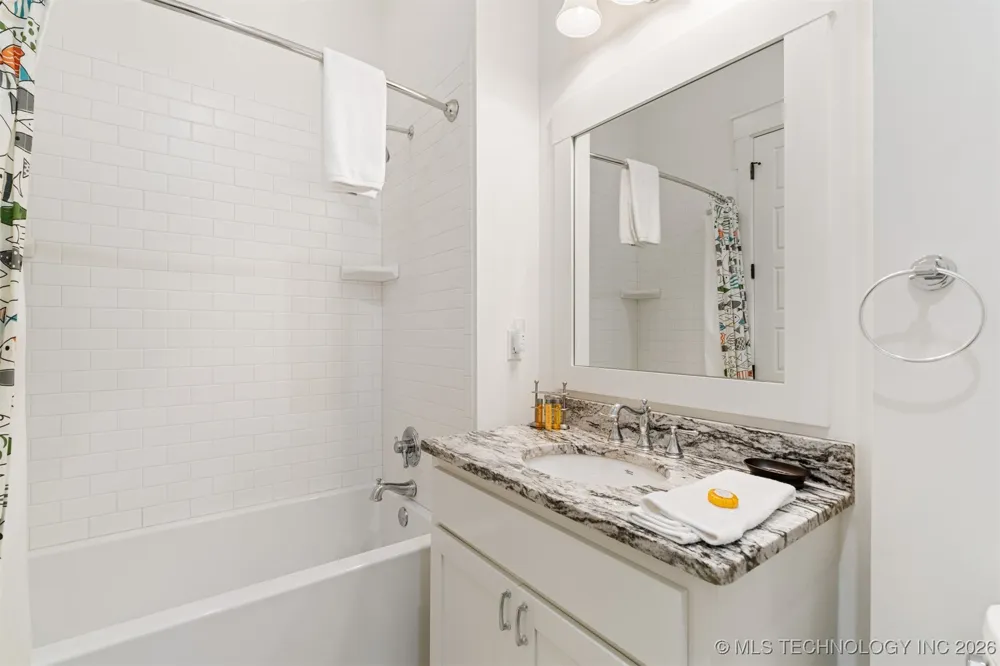 29 Water Street #6 Carlton Landing, OK 74432