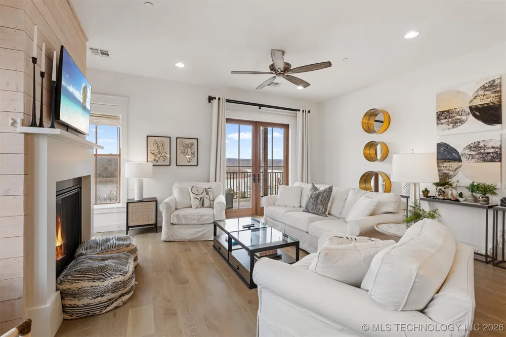 29 Water Street #6 Carlton Landing, OK 74432