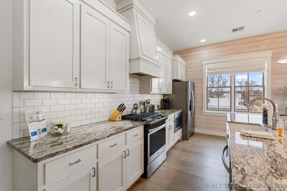29 Water Street #6 Carlton Landing, OK 74432