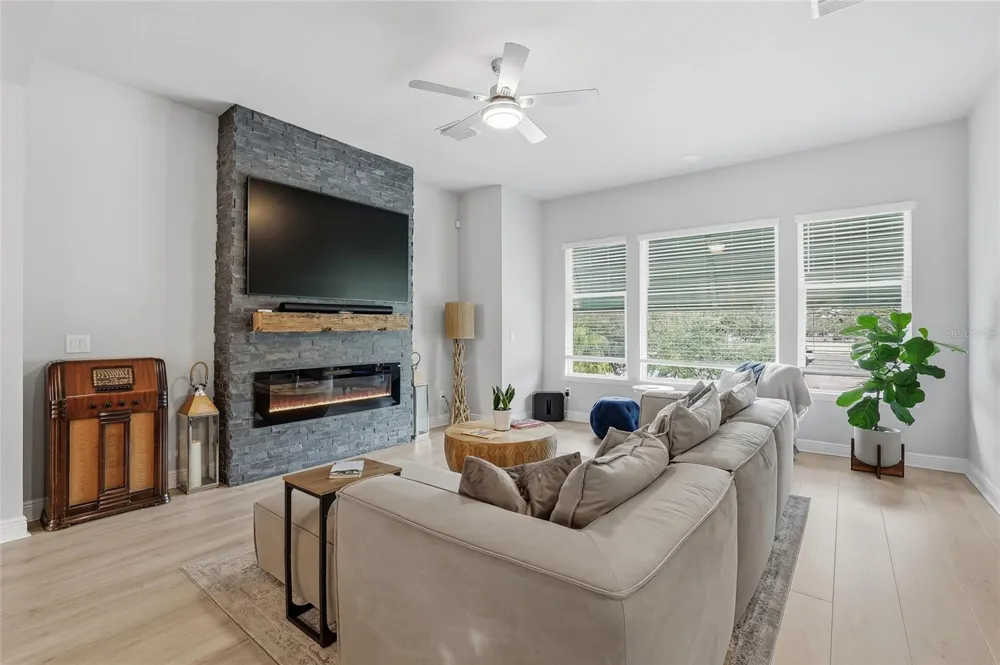 2510 W CLEVELAND STREET #2 Tampa, FL 33609