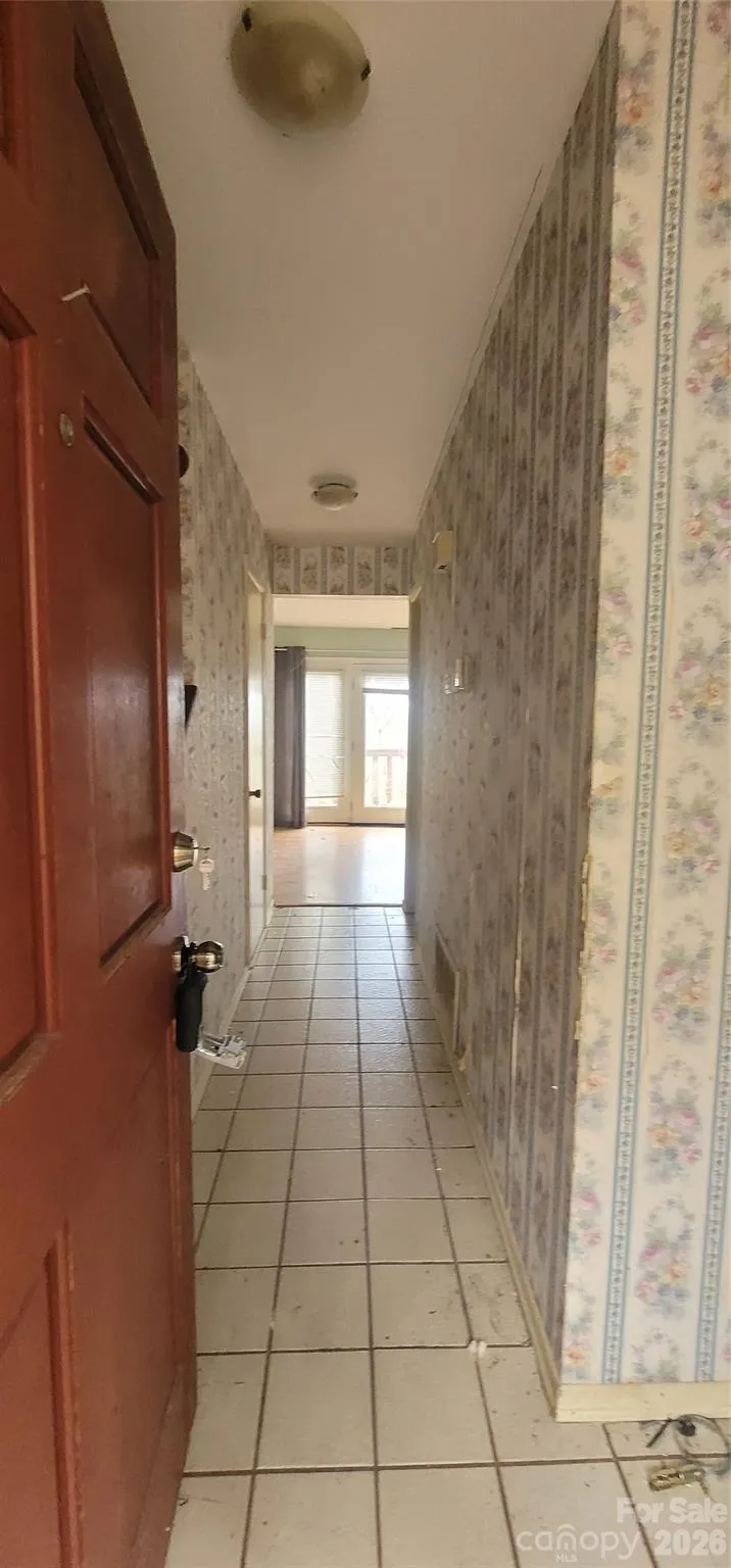 7882 Kinglet Road Connelly Springs, NC 28612