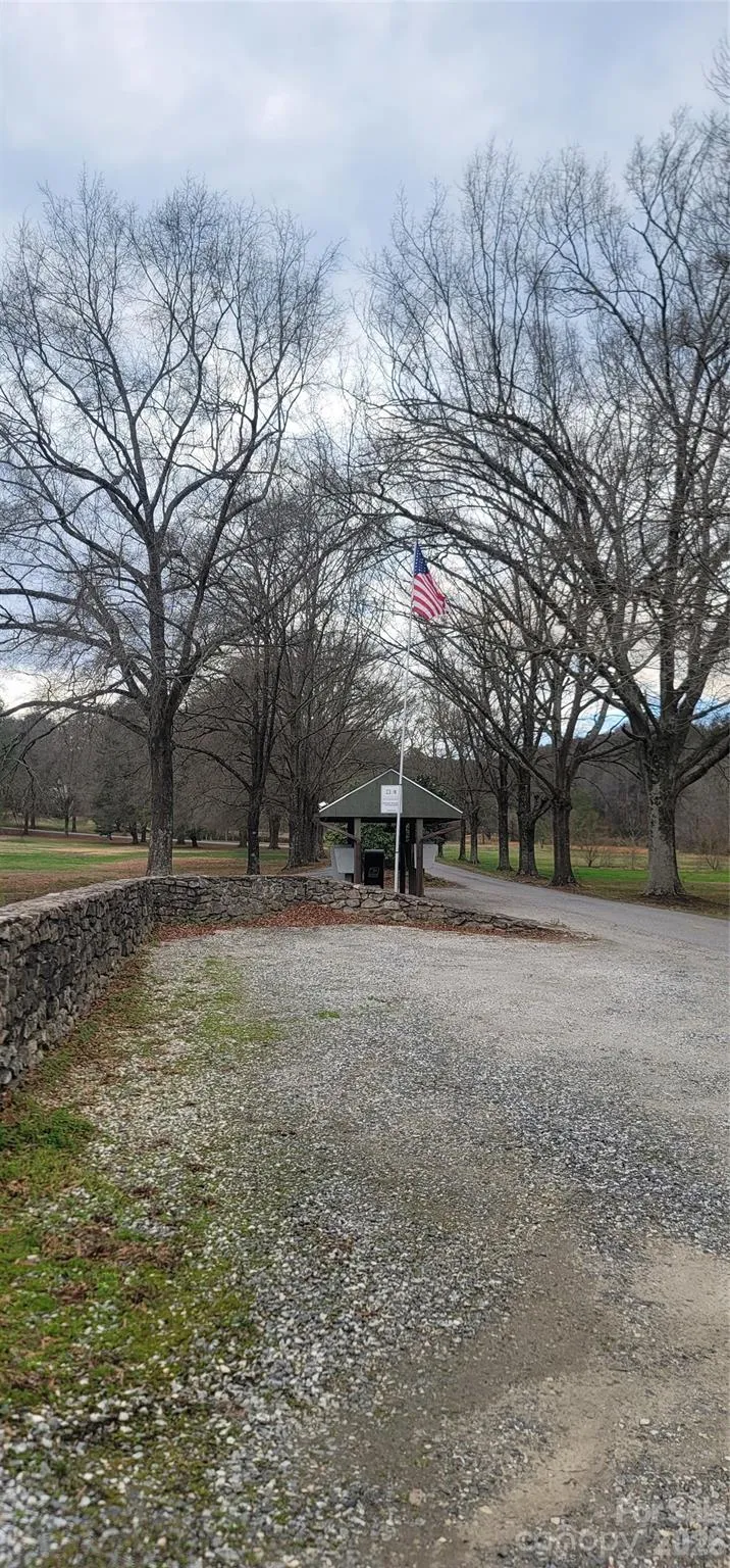 7882 Kinglet Road Connelly Springs, NC 28612