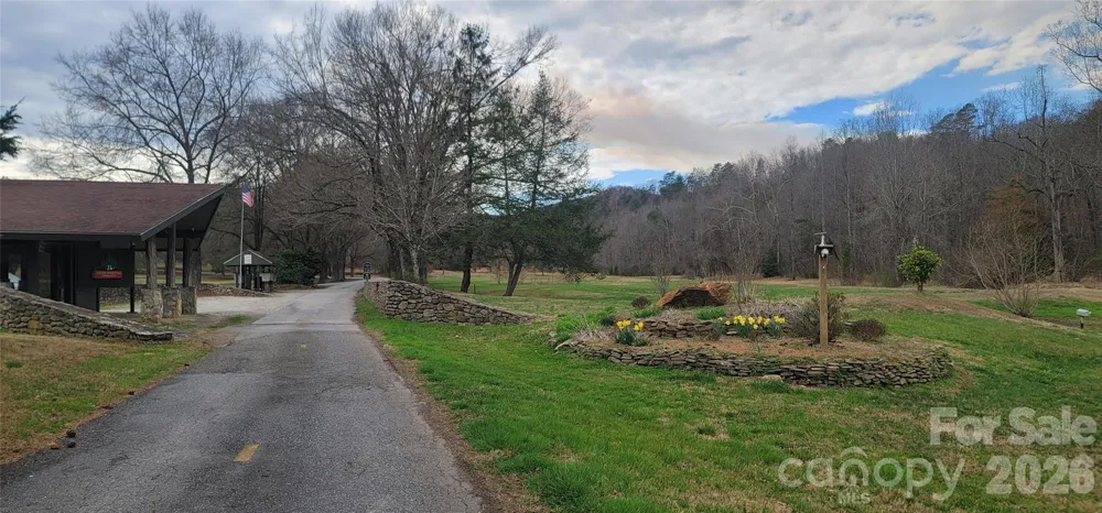 7882 Kinglet Road Connelly Springs, NC 28612