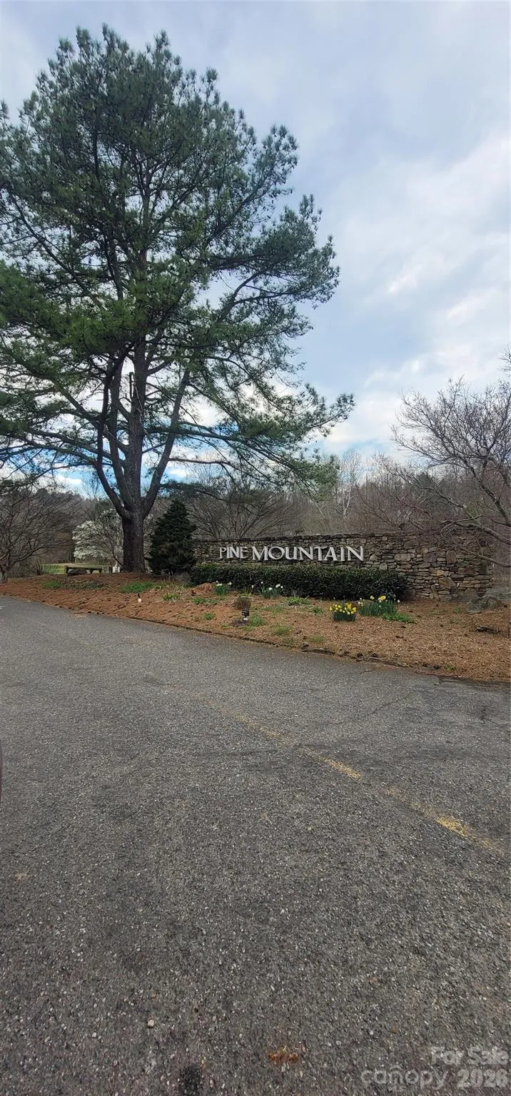 7882 Kinglet Road Connelly Springs, NC 28612