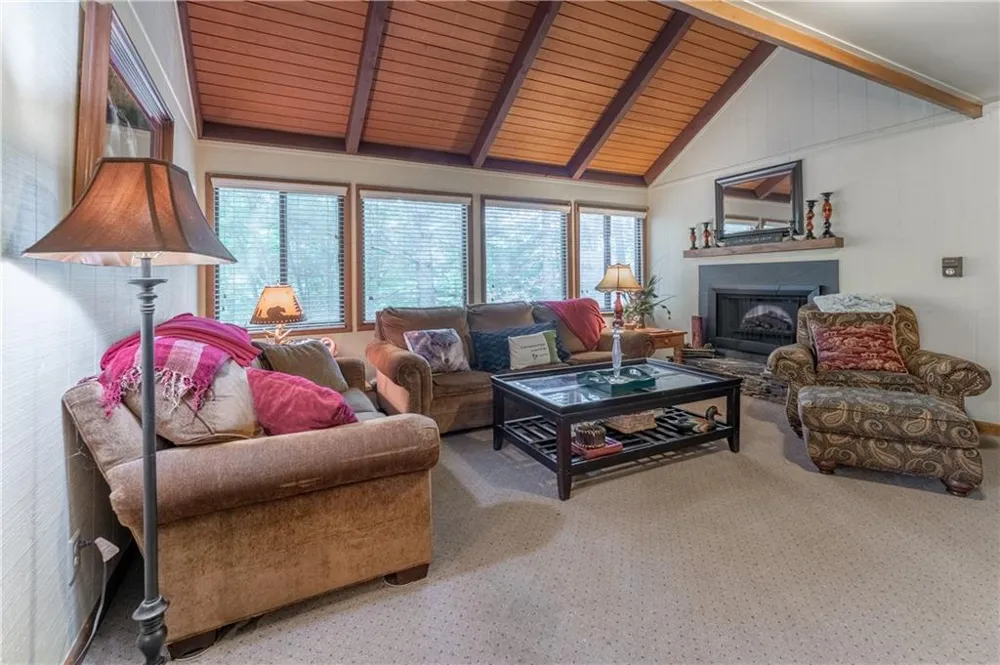 135 Wolfscratch Drive #609 Big Canoe, GA 30143