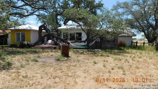 11620 state highway 16 Poteet, TX 78065