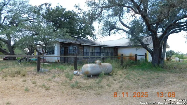 11620 state highway 16 Poteet, TX 78065