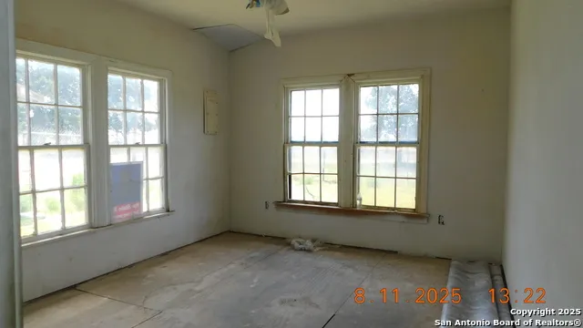 11620 state highway 16 Poteet, TX 78065