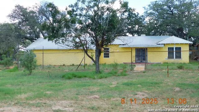 11620 state highway 16 Poteet, TX 78065