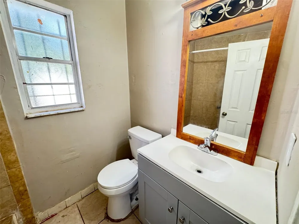 1209 CARLSBAD PLACE Orlando, FL 32808