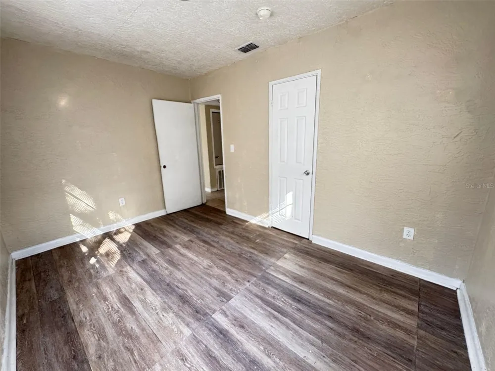 1209 CARLSBAD PLACE Orlando, FL 32808