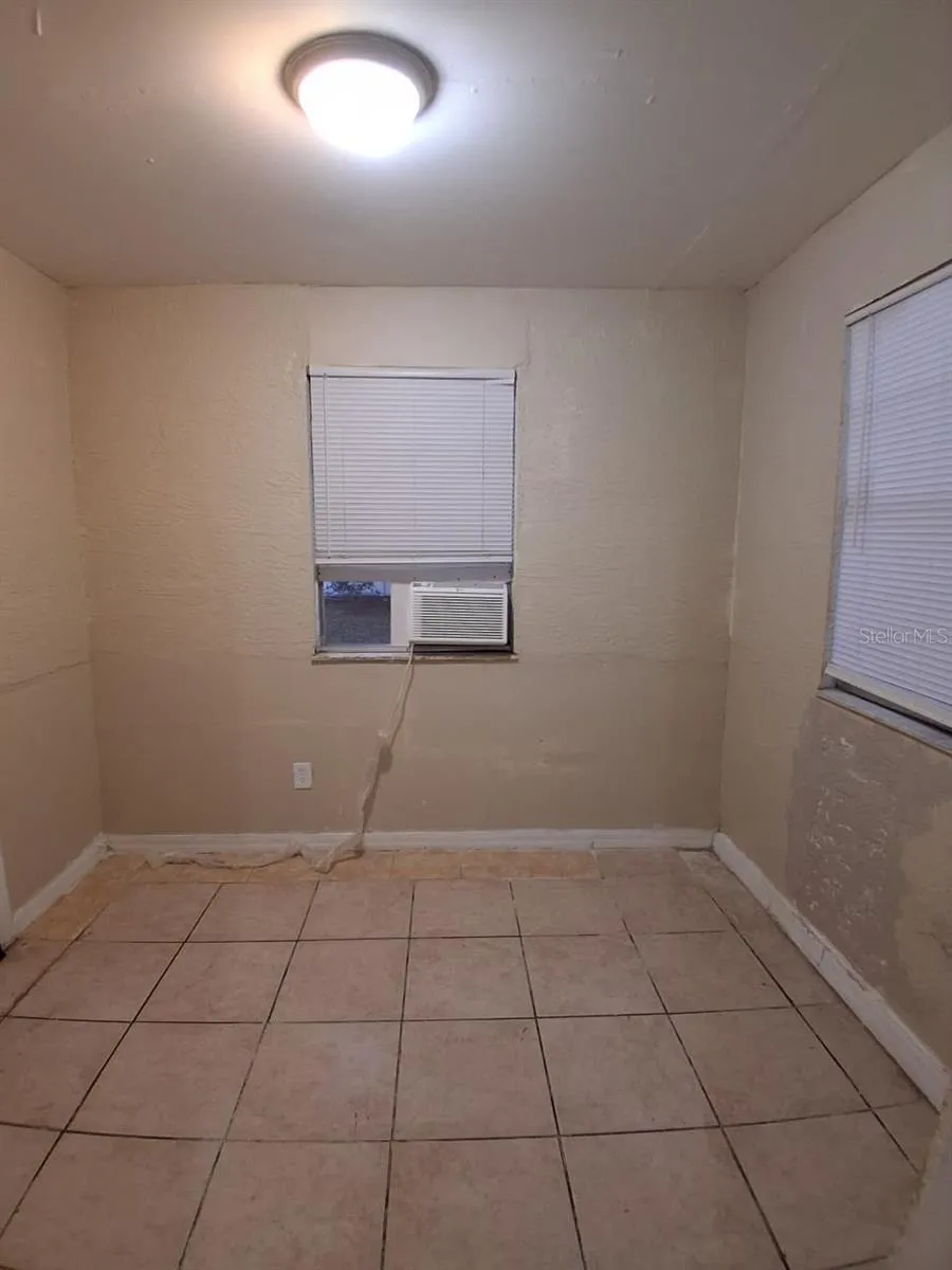 1209 CARLSBAD PLACE Orlando, FL 32808